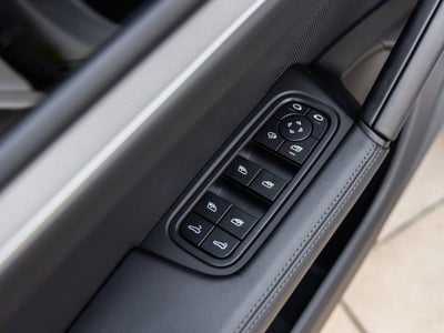 2025 Porsche Cayenne S Coupe