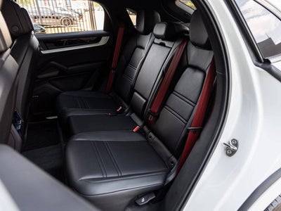 2025 Porsche Cayenne S Coupe