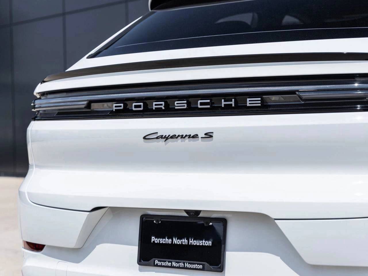 2025 Porsche Cayenne S Coupe