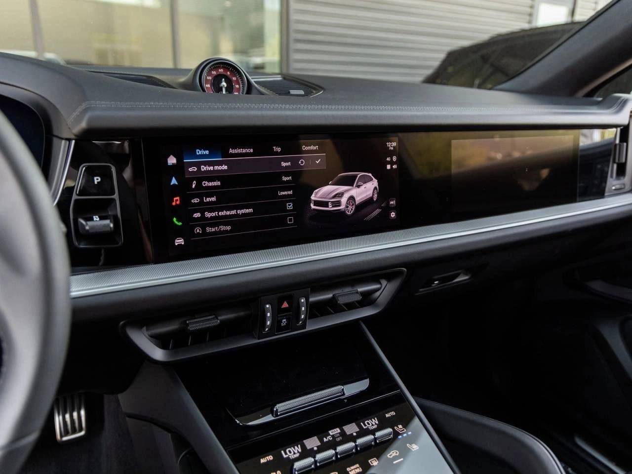 2025 Porsche Cayenne S Coupe