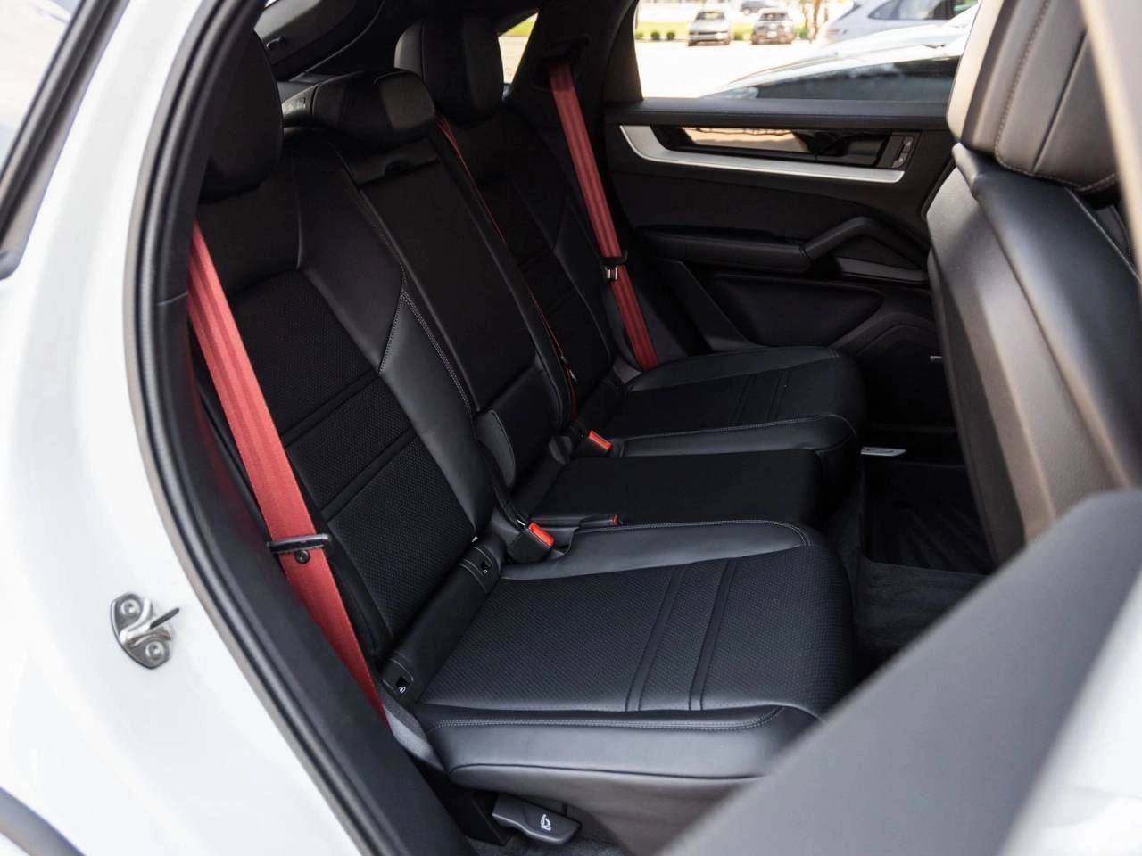2025 Porsche Cayenne S Coupe
