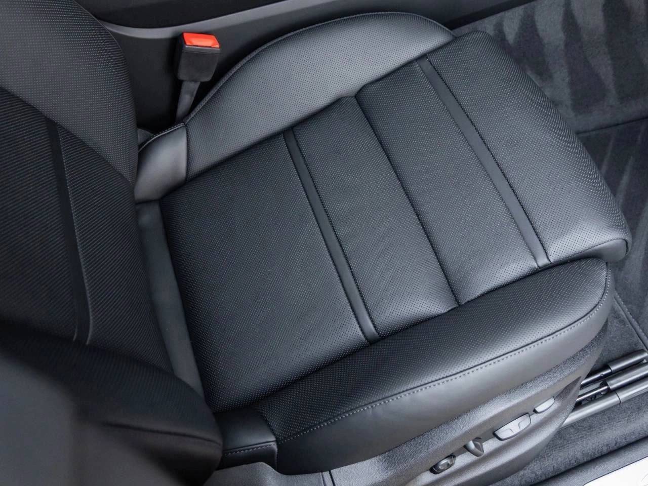 2025 Porsche Cayenne S Coupe