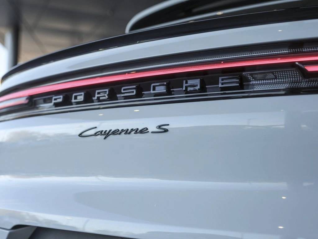 2025 Porsche Cayenne S Coupe