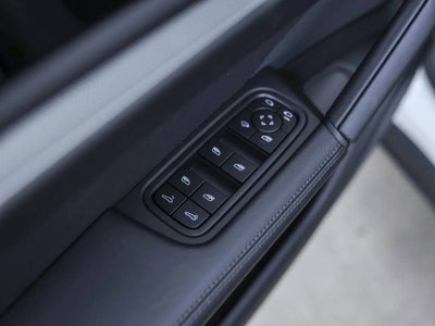 2025 Porsche Cayenne S Coupe