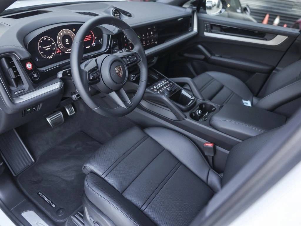 2025 Porsche Cayenne S Coupe