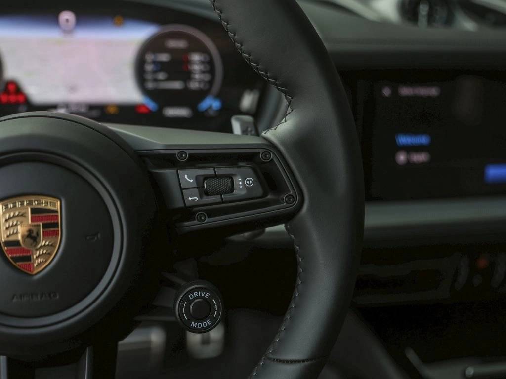 2025 Porsche Cayenne S Coupe