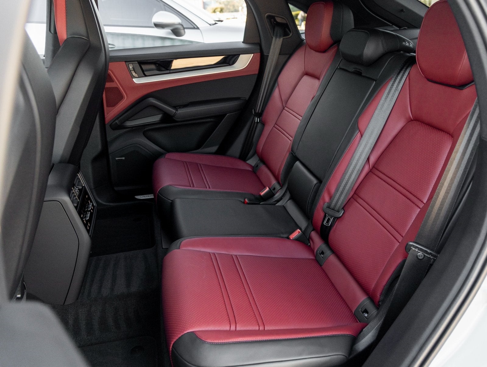 2026 Porsche Cayenne Coupe Cayenne S Coupe