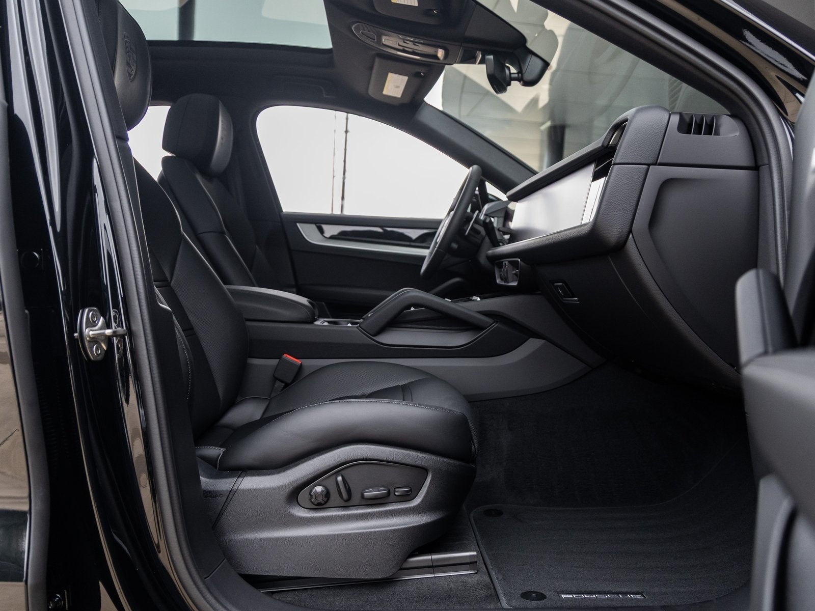 2026 Porsche Cayenne Coupe Cayenne S Coupe