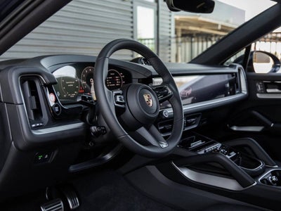 2025 Porsche Cayenne S Coupe