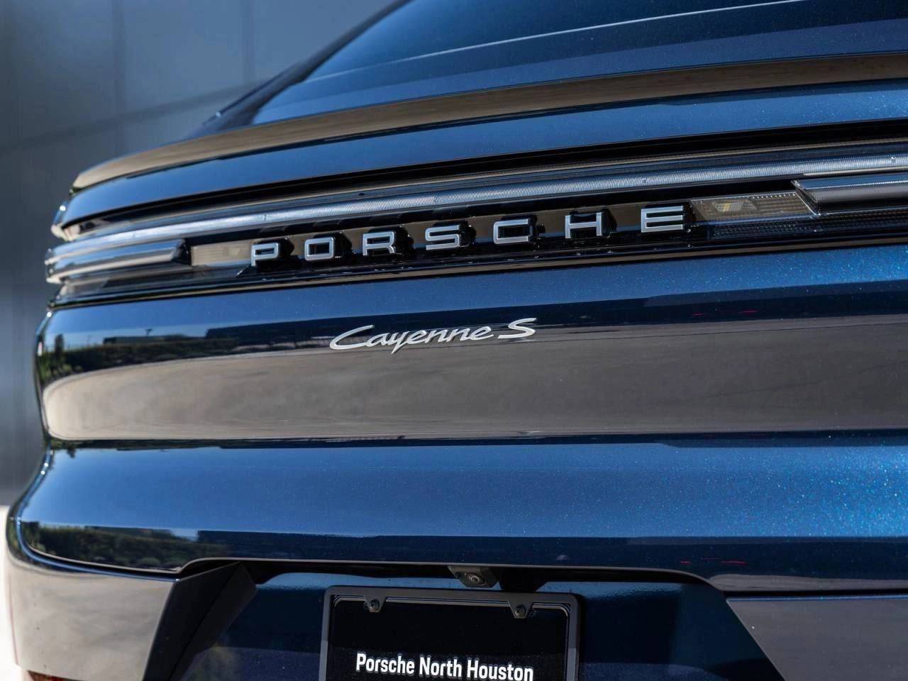 2025 Porsche Cayenne S Coupe