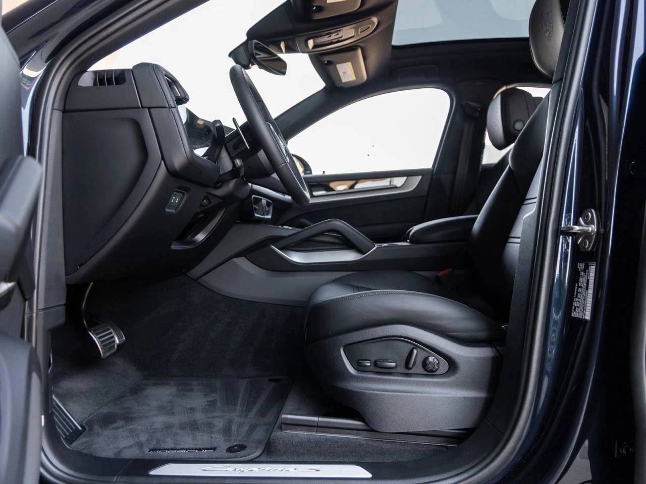 2025 Porsche Cayenne S Coupe
