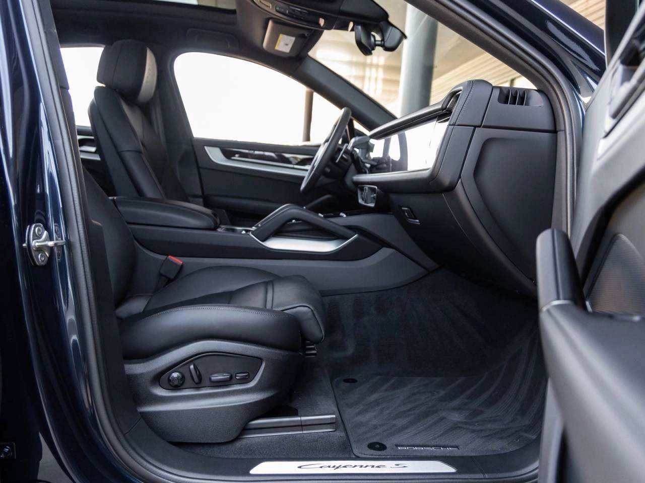 2025 Porsche Cayenne S Coupe