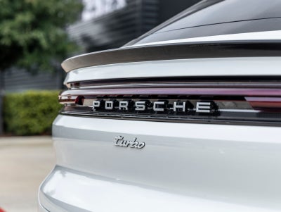 2025 Porsche Cayenne Turbo E-Hybrid Coupe