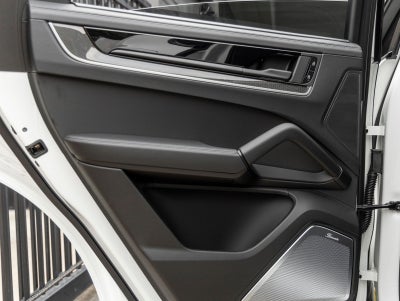 2025 Porsche Cayenne Turbo E-Hybrid Coupe