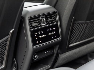 2025 Porsche Cayenne Turbo E-Hybrid Coupe
