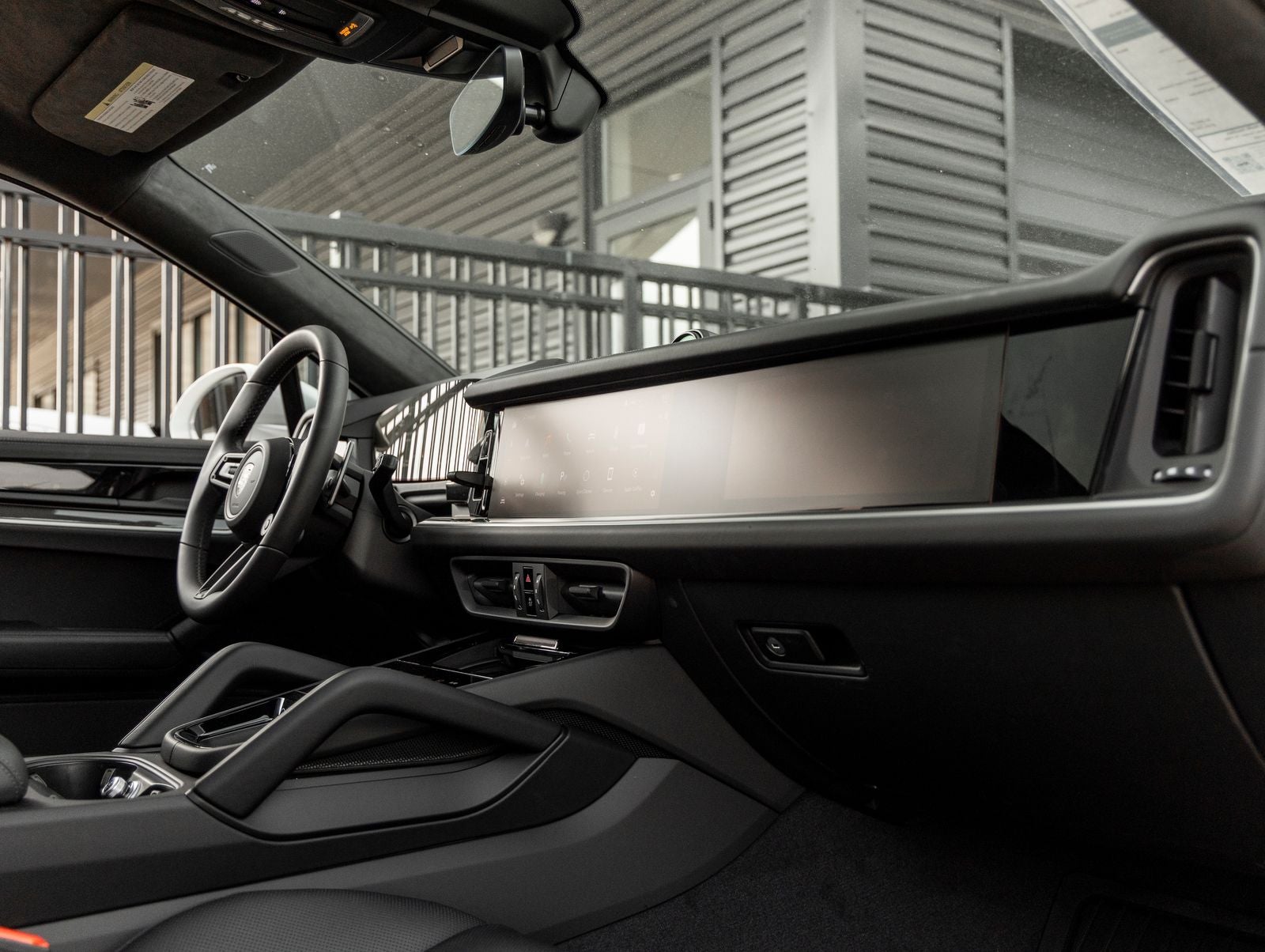 2025 Porsche Cayenne Turbo E-Hybrid Coupe