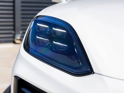 2025 Porsche Cayenne Turbo E-Hybrid Coupe