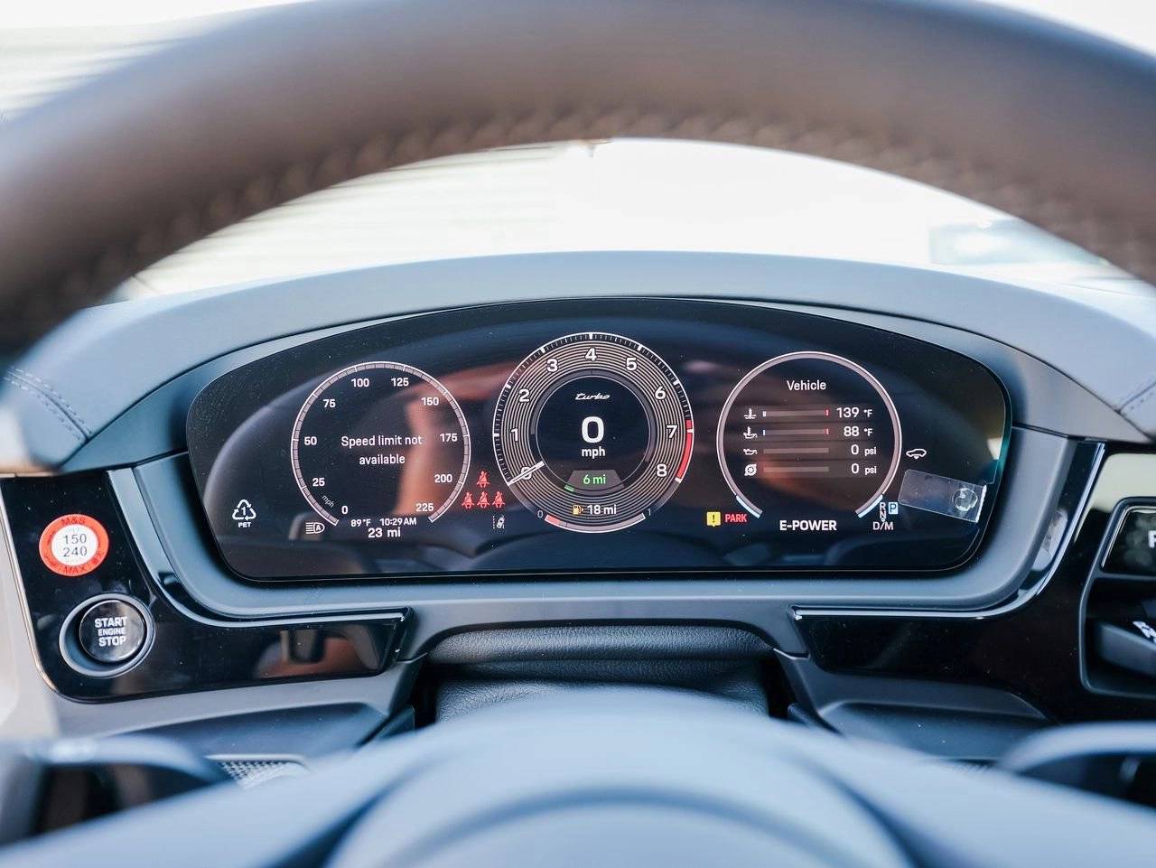 2025 Porsche Cayenne Turbo E-Hybrid Coupe