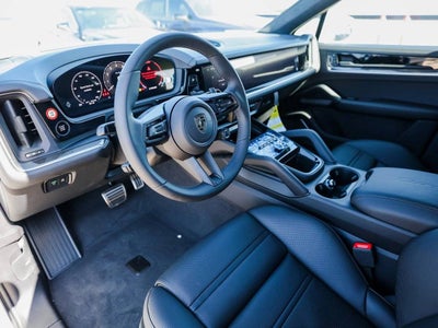 2025 Porsche Cayenne Turbo E-Hybrid Coupe