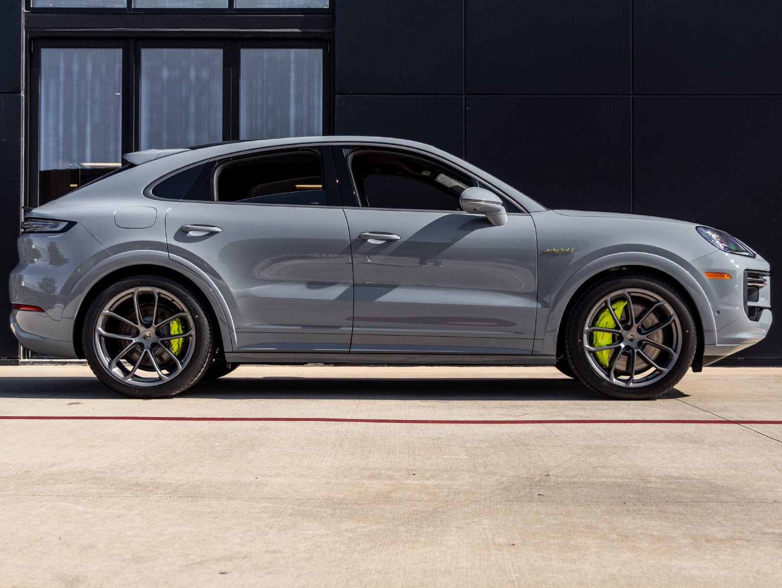 2025 Porsche Cayenne Cayenne Turbo E-Hybrid Coupe