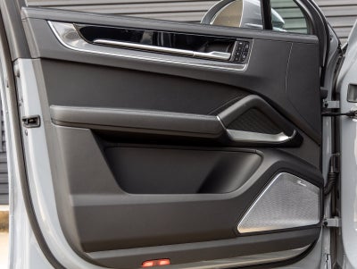 2025 Porsche Cayenne Cayenne Turbo E-Hybrid Coupe