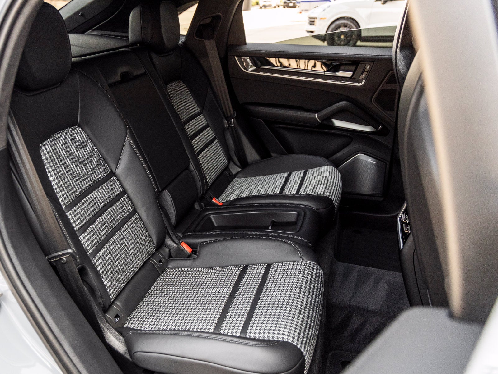 2025 Porsche Cayenne Cayenne Turbo E-Hybrid Coupe