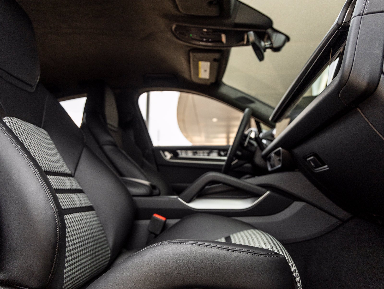 2025 Porsche Cayenne Cayenne Turbo E-Hybrid Coupe