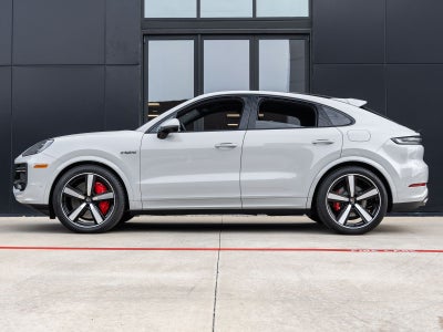 2025 Porsche Cayenne Turbo E-Hybrid Coupe