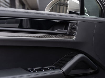 2025 Porsche Cayenne Turbo E-Hybrid Coupe