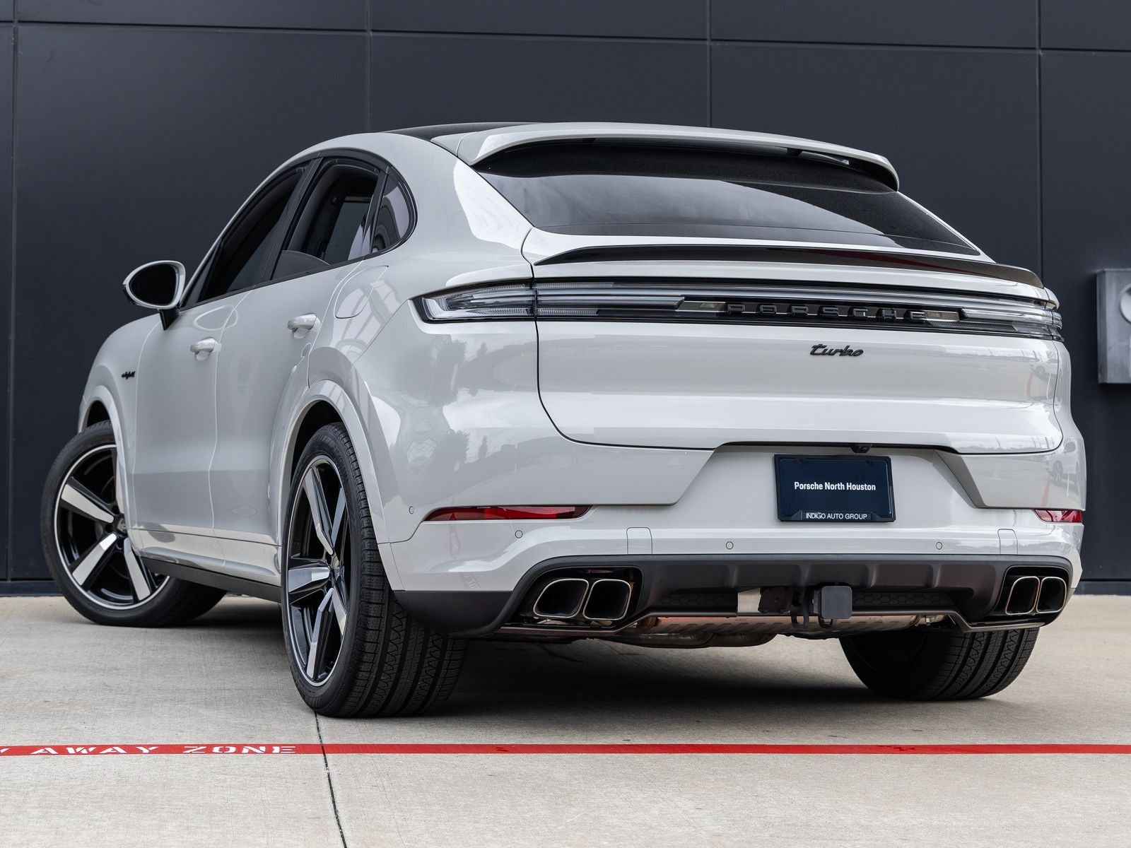 2025 Porsche Cayenne Turbo E-Hybrid Coupe