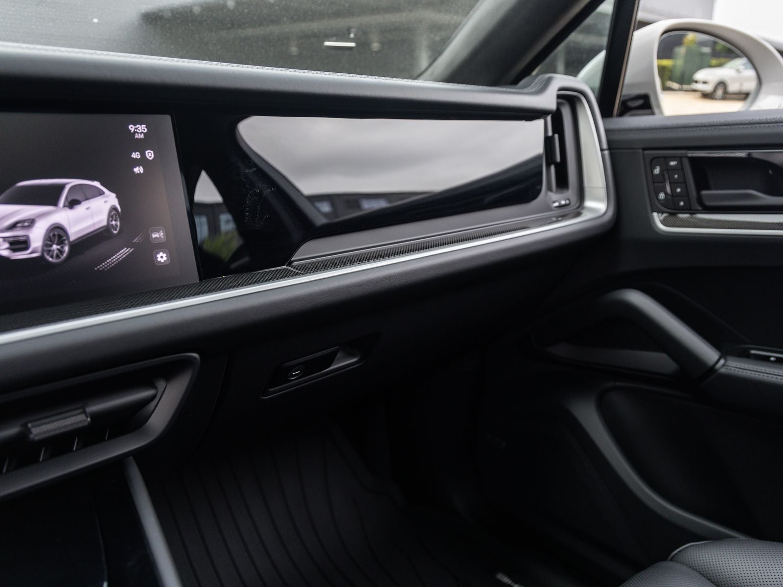 2025 Porsche Cayenne Turbo E-Hybrid Coupe