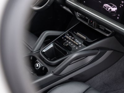 2025 Porsche Cayenne Turbo E-Hybrid Coupe