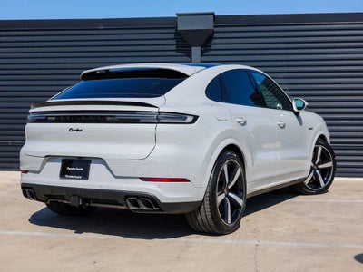 2025 Porsche Cayenne Turbo E-Hybrid Coupe