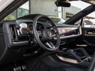 2026 Porsche Cayenne Turbo E-Hybrid Coupe Cayenne Turbo E-Hybrid Coupe