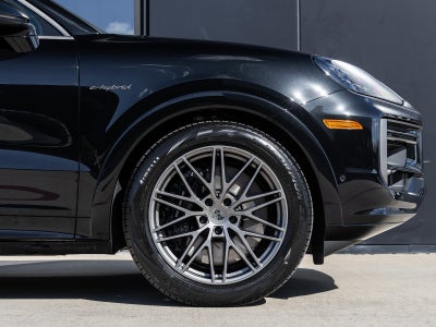 2026 Porsche Cayenne Turbo E-Hybrid Coupe Cayenne Turbo E-Hybrid Coupe