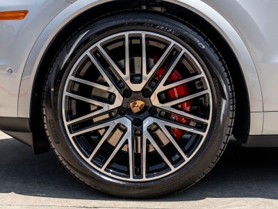 2026 Porsche Cayenne S E-Hybrid Coupe