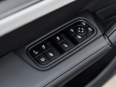 2026 Porsche Cayenne S E-Hybrid Coupe
