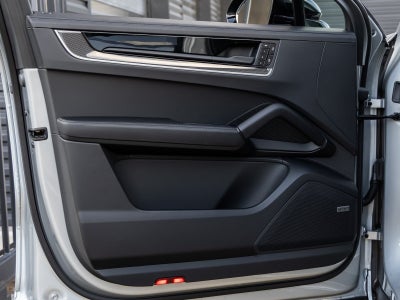 2025 Porsche Cayenne S E-Hybrid Coupe Cayenne S E-Hybrid Coupe