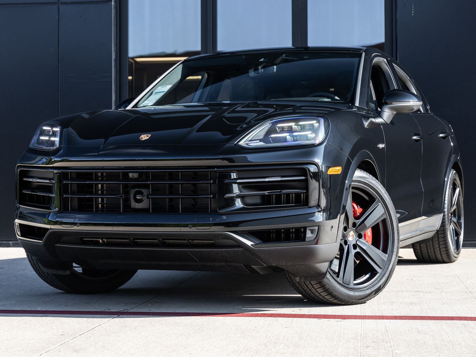 2025 Porsche Cayenne S E-Hybrid's photo