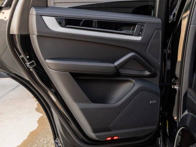 2025 Porsche Cayenne S E-Hybrid Coupe