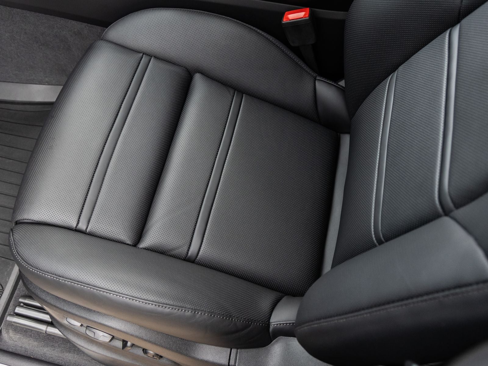 2025 Porsche Cayenne S E-Hybrid Coupe