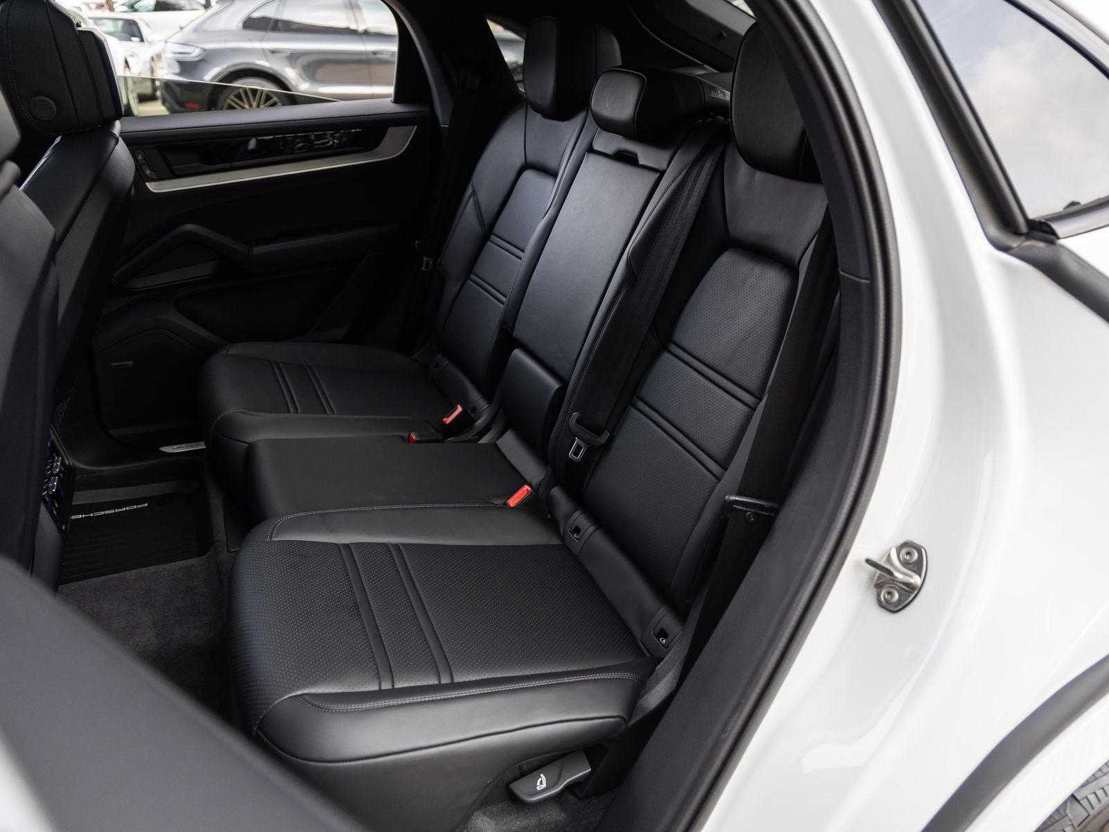 2025 Porsche Cayenne S E-Hybrid Coupe