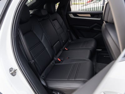 2025 Porsche Cayenne S E-Hybrid Coupe
