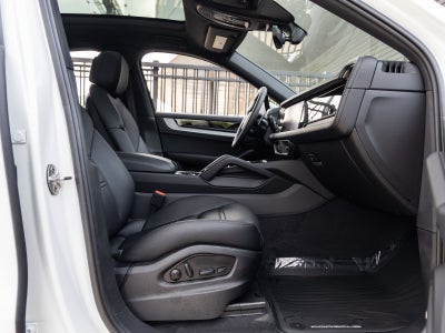 2025 Porsche Cayenne S E-Hybrid Coupe