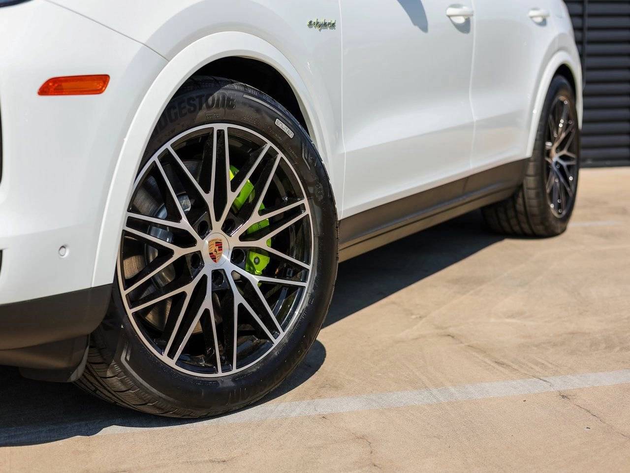 2025 Porsche Cayenne S E-Hybrid Coupe