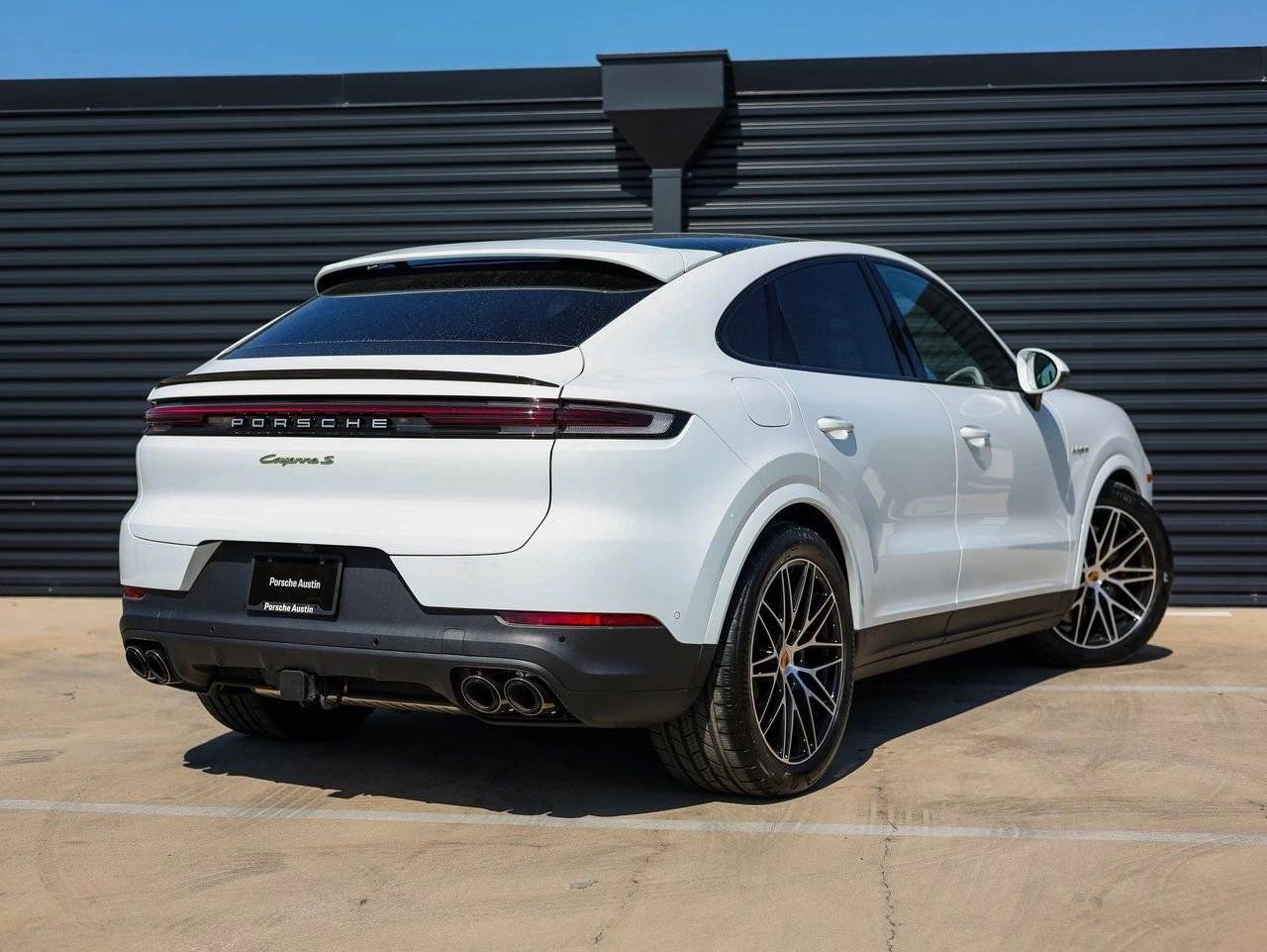 2025 Porsche Cayenne S E-Hybrid Coupe