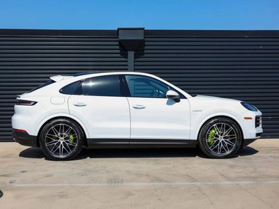 2025 Porsche Cayenne S E-Hybrid Coupe