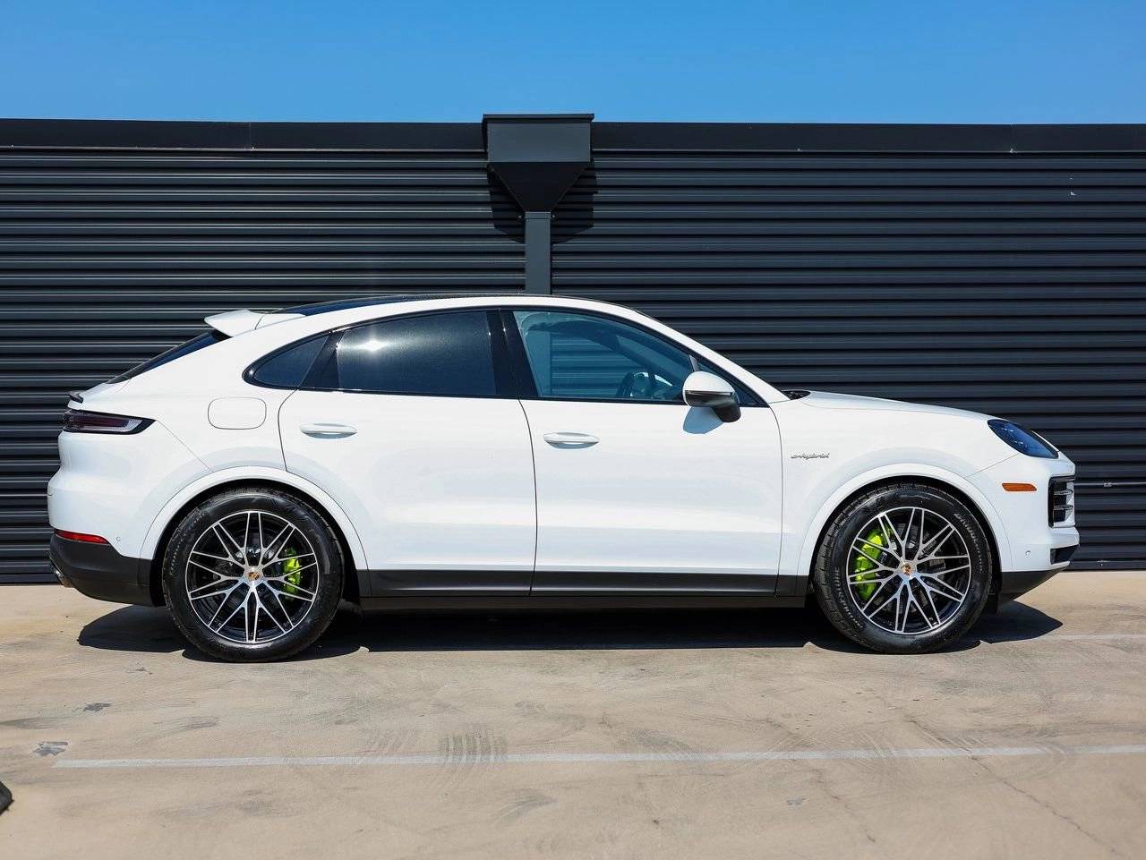 2025 Porsche Cayenne S E-Hybrid Coupe