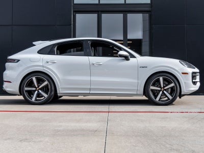 2025 Porsche Cayenne S E-Hybrid Coupe
