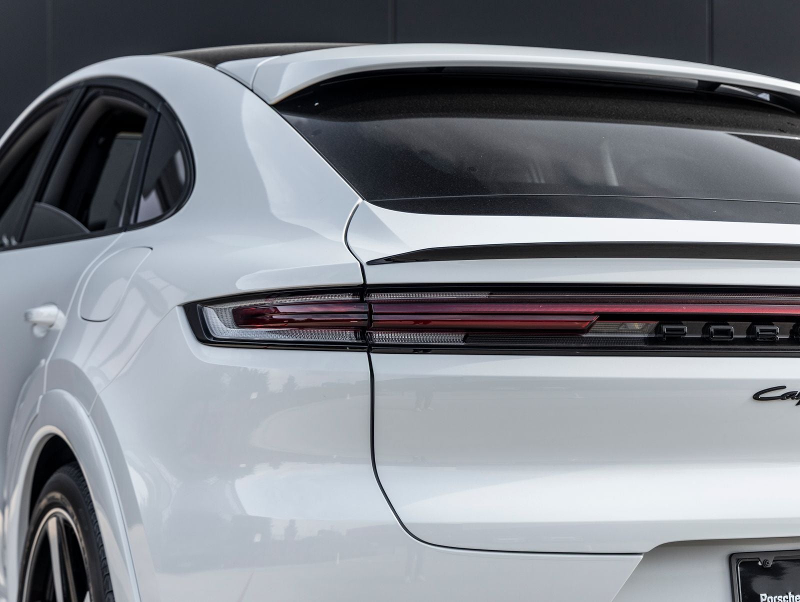 2025 Porsche Cayenne S E-Hybrid Coupe